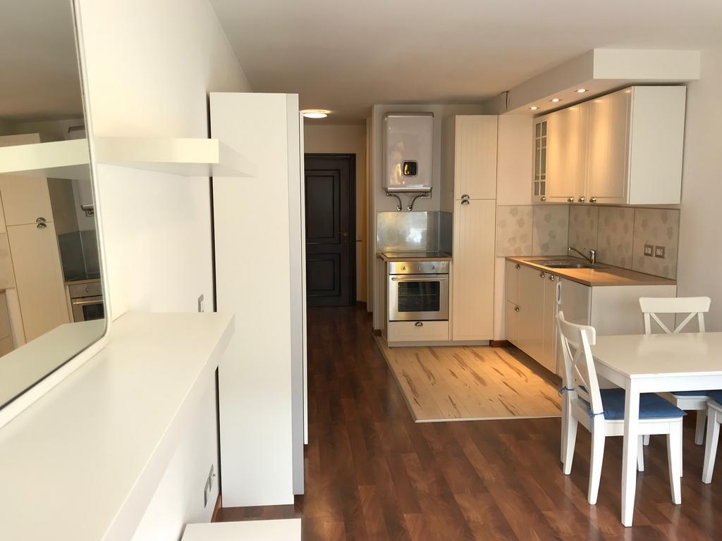 מדונה די קמפיליו Emerald Studio Apartment מראה חיצוני תמונה